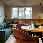 Konarskiego 33 Boutique Krakau