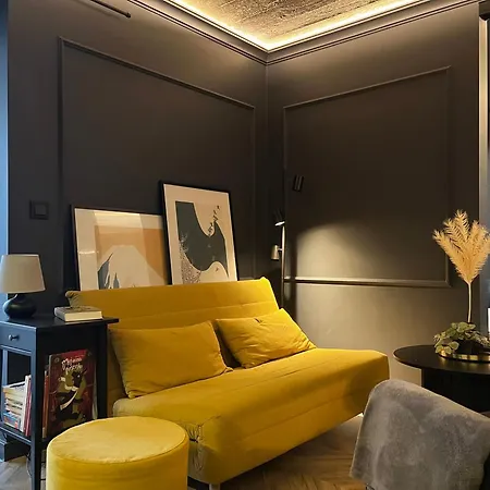 Konarskiego 33 Boutique Отель *