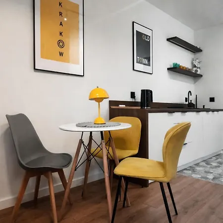 Konarskiego 33 Boutique Отель