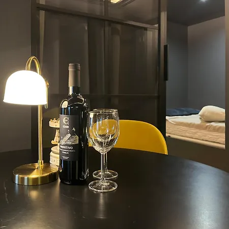 Konarskiego 33 Boutique