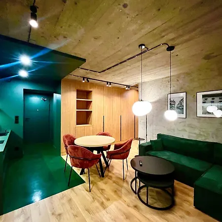 Отель Konarskiego 33 Boutique