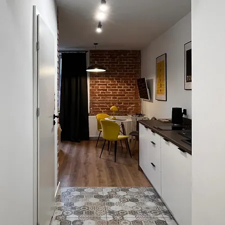 Konarskiego 33 Boutique *