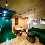 Otel Konarskiego 33 Boutique