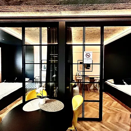 Konarskiego 33 Boutique